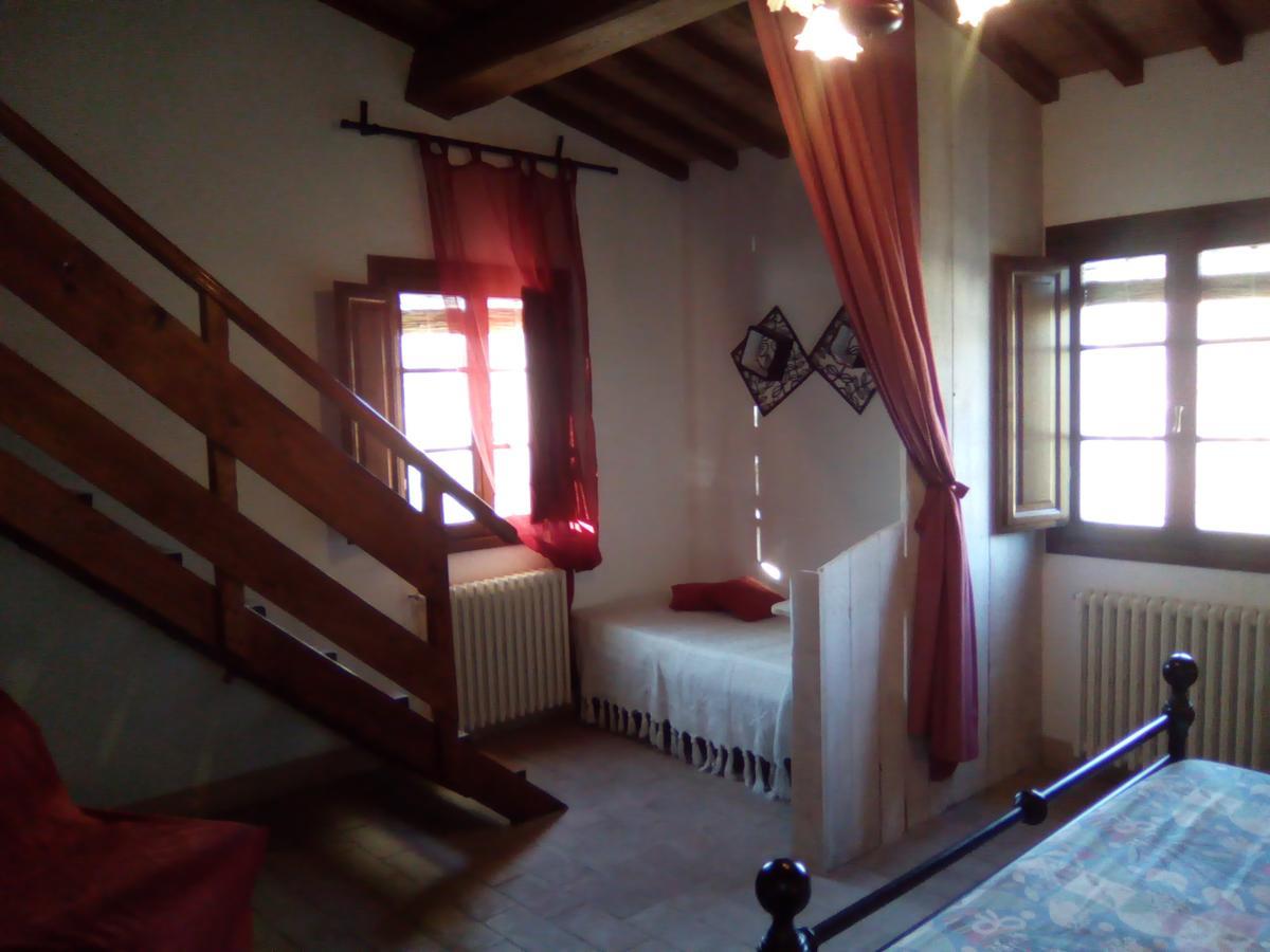 Antonella House -Podere Della Collina Palaia Luaran gambar